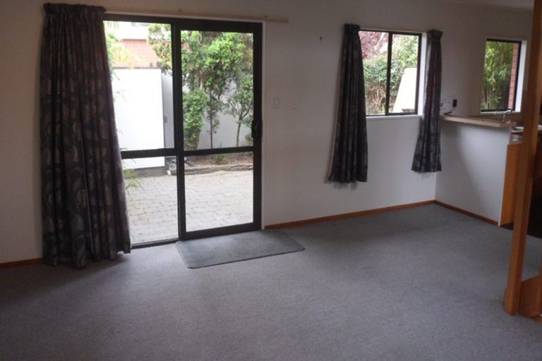 Photo of property in 2/2 Rehua Lane, St Albans, Christchurch, 8014