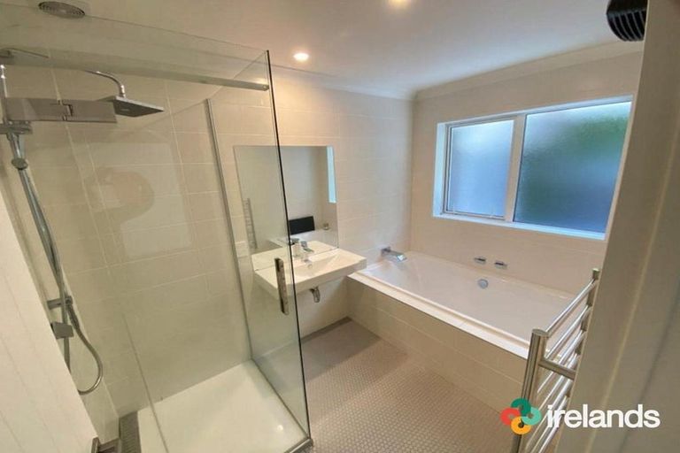 Photo of property in 8a Holmwood Road, Merivale, Christchurch, 8014