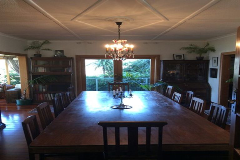 Photo of property in 5 Grosvenor Terrace, Wadestown, Wellington, 6012