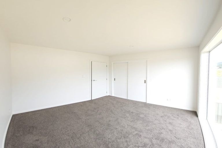 Photo of property in 81 Hokioi Drive, Kenepuru, Porirua, 5022