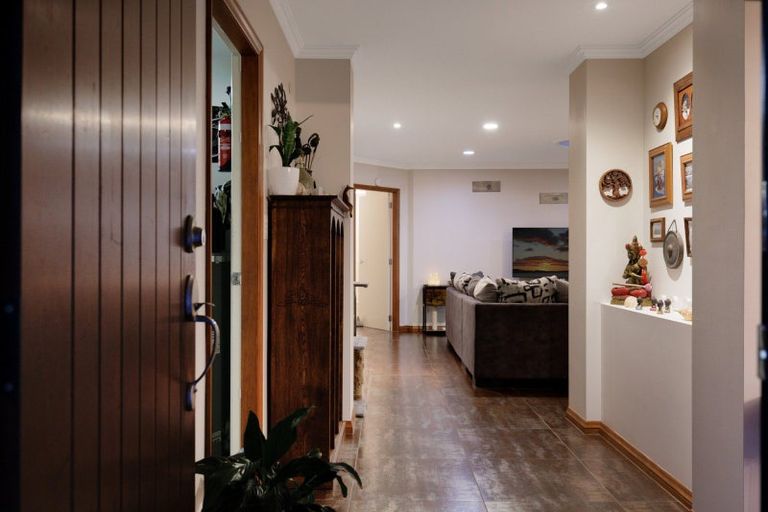 Photo of property in 24 Ohope Place, Papamoa Beach, Papamoa, 3118