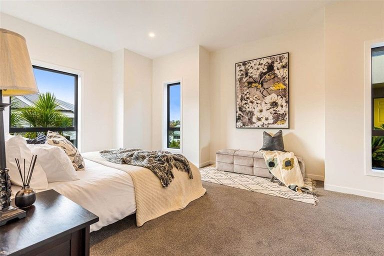 Photo of property in 12b Bluefin Way, West Harbour, Auckland, 0618