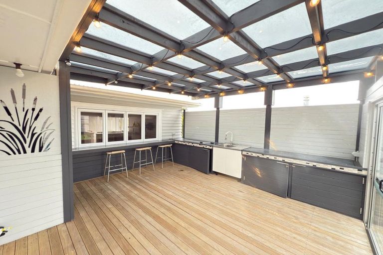 Photo of property in 22 Glenorchy Street, Glen Eden, Auckland, 0602