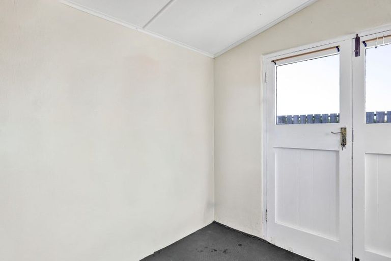 Photo of property in 14 Barclay Road, Okaiawa, Hawera, 4671