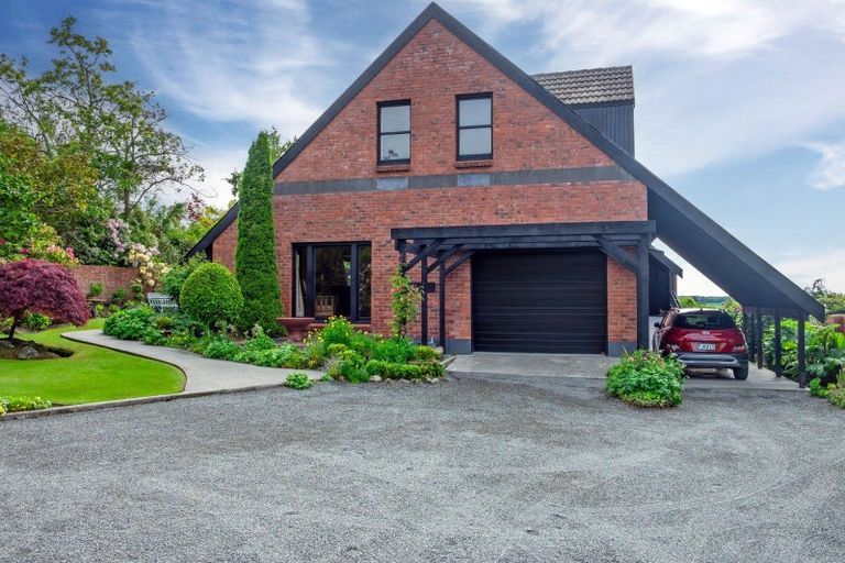 Photo of property in 34 Forest Road, Geraldine, 7930