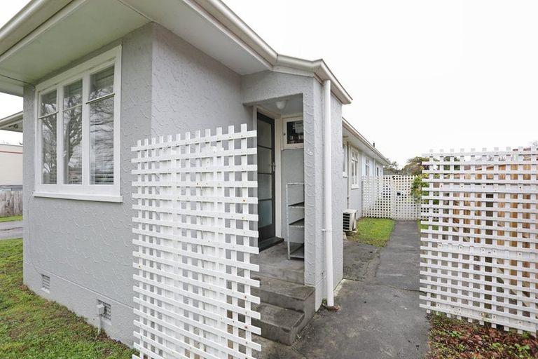Photo of property in 1/115 Victoria Avenue, Hokowhitu, Palmerston North, 4410