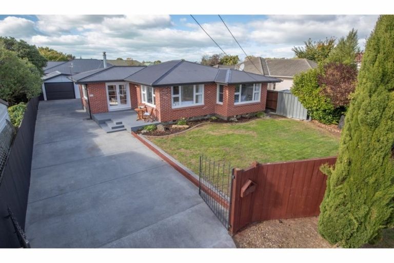 Photo of property in 20 Philpotts Road, Mairehau, Christchurch, 8052