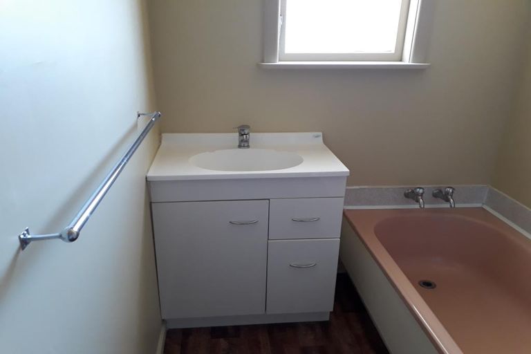 Photo of property in 18 Coronation Avenue, Pukekohe, 2120