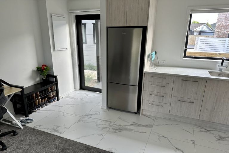 Photo of property in 9/123 Cambridge Terrace, Fairfield, Lower Hutt, 5011