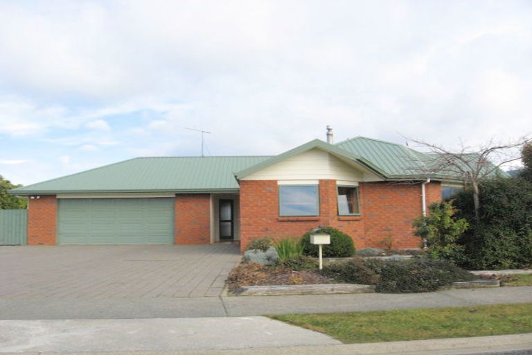 Photo of property in 2 Dorizac Place, Te Anau, 9600