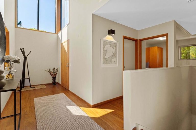 Photo of property in 8 Whakamoenga Point, Acacia Bay, Taupo, 3385