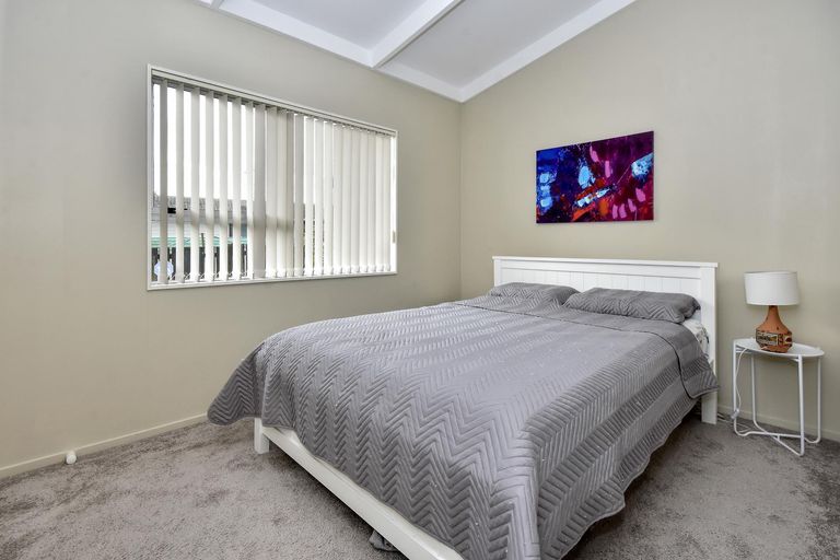 Photo of property in 4b Smiths Avenue, Papakura, 2110