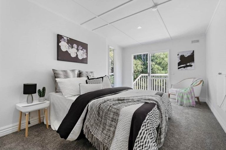 Photo of property in 28 Emlyn Place, Torbay, Auckland, 0630