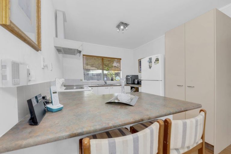 Photo of property in 220 Te Irirangi Drive, Flat Bush, Auckland, 2019