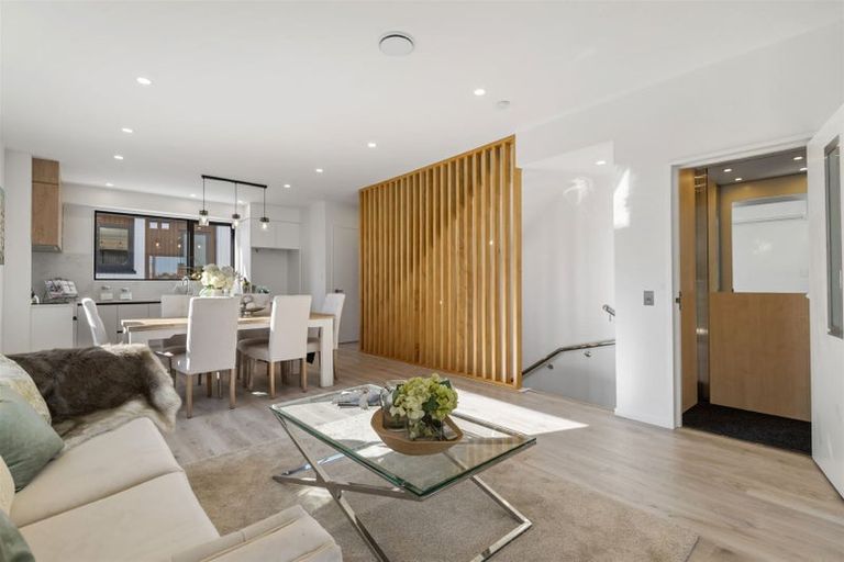 Photo of property in 8/14 Williamson Avenue, Belmont, Auckland, 0622