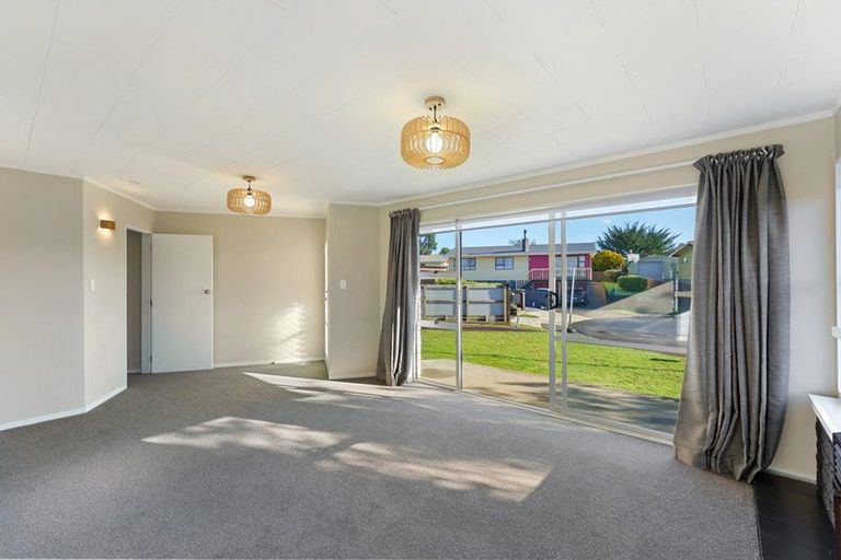 Photo of property in 26 Mountainview Terrace, Otaki Beach, Otaki, 5512
