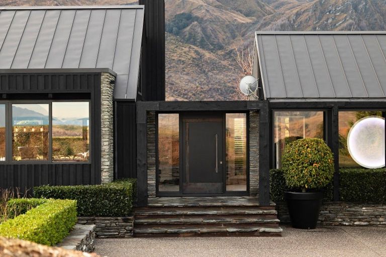 Photo of property in 47 Mooney Road, Speargrass Flat, Queenstown, 9371