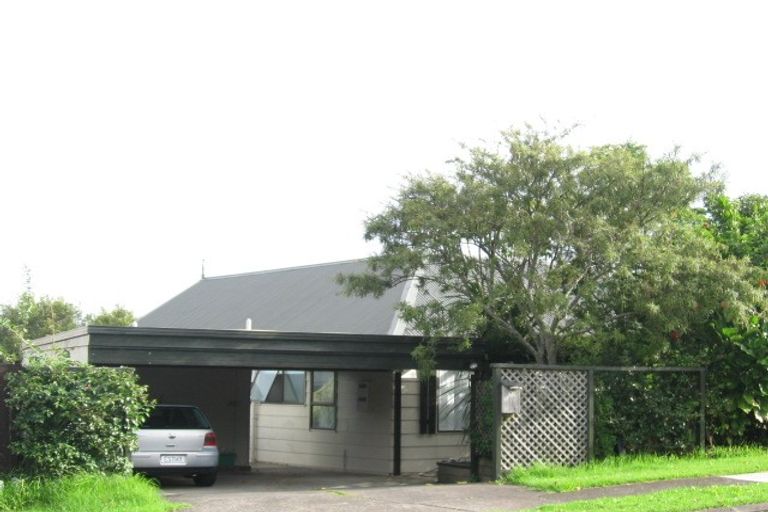 Photo of property in 36 Ellesmere Crescent, Pakuranga Heights, Auckland, 2010