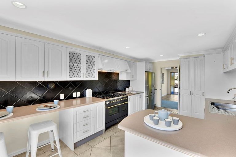 Photo of property in 38 Hoult Crescent, Monaco, Nelson, 7011