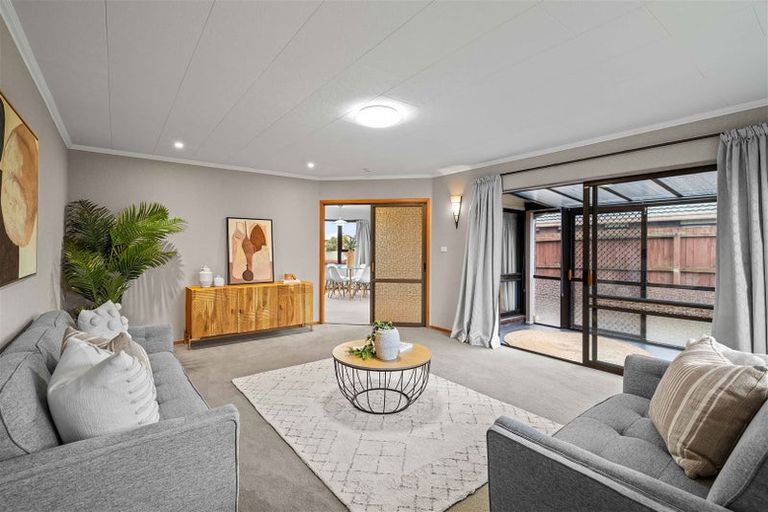 Photo of property in 47 Oakhampton Street, Hornby, Christchurch, 8042
