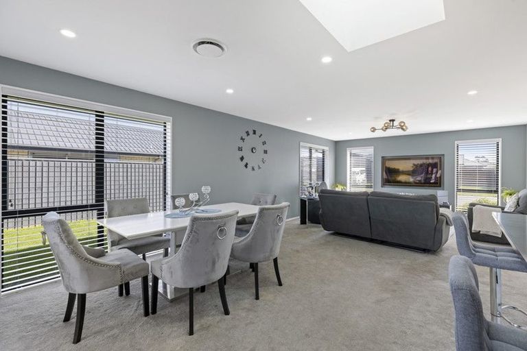 Photo of property in 9 Rapere Street, Rolleston, 7615