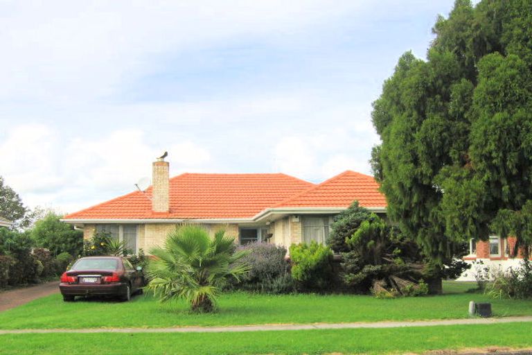 Photo of property in 2/22 Watson Place, Papatoetoe, Auckland, 2025