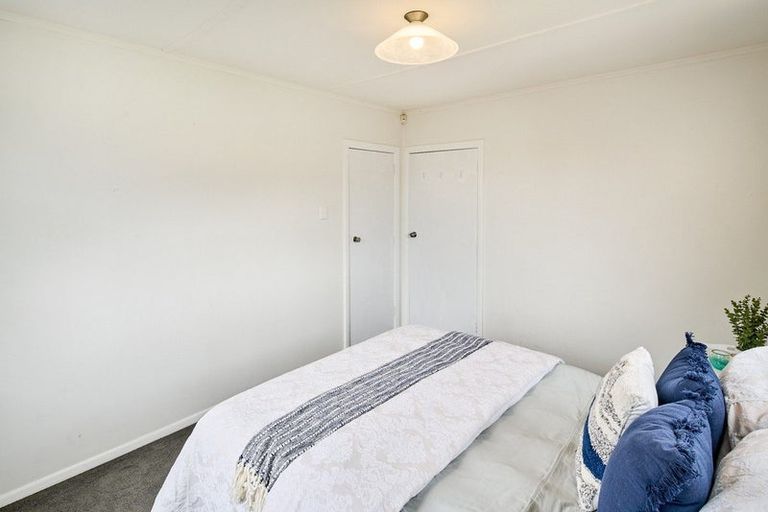 Photo of property in 36 Chapman Crescent, Naenae, Lower Hutt, 5011