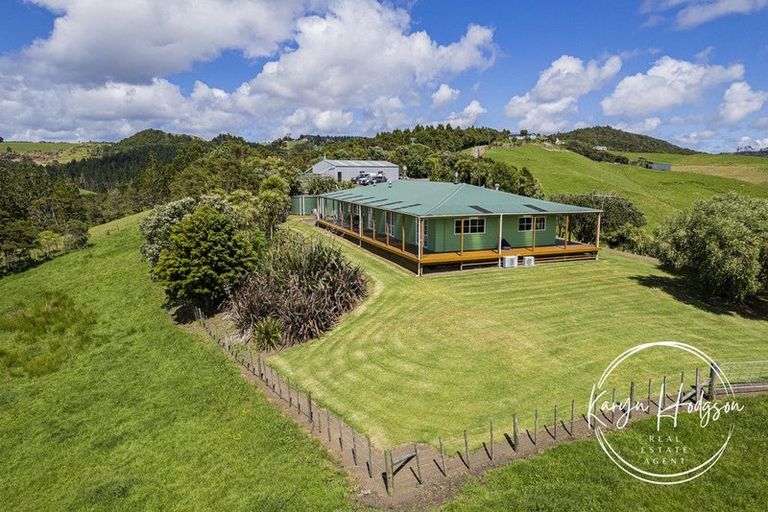 Photo of property in 703c Tinopai Road, Tinopai, Matakohe, 0593