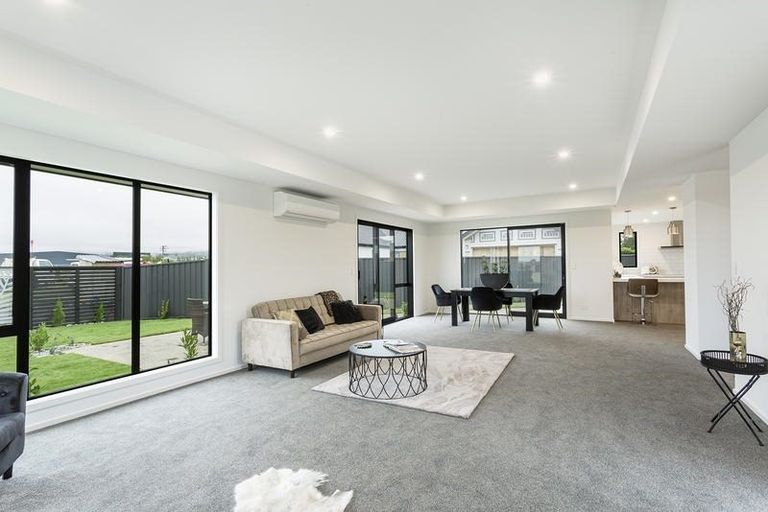 Photo of property in 12 Mellay Mews, Mosgiel, 9024
