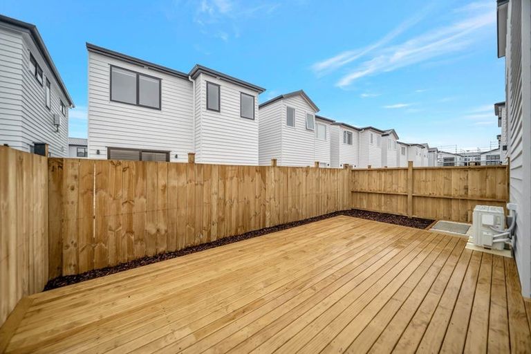 Photo of property in 60 Opoka Street, Papakura, 2110
