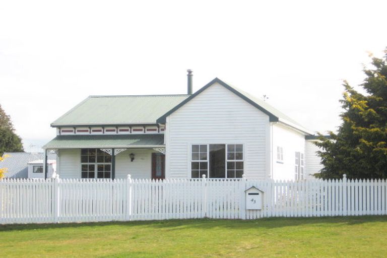 Photo of property in 43 Oberon Street, Stratford, 4332