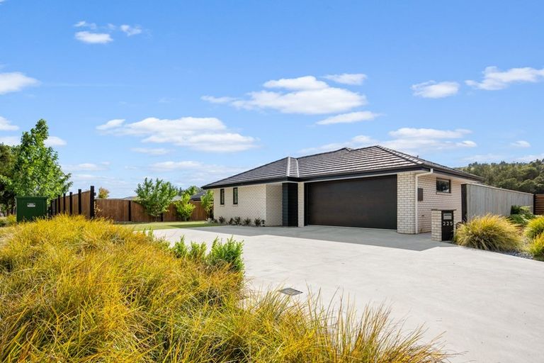 Photo of property in 225 Taylor Pass Road, Witherlea, Blenheim, 7201