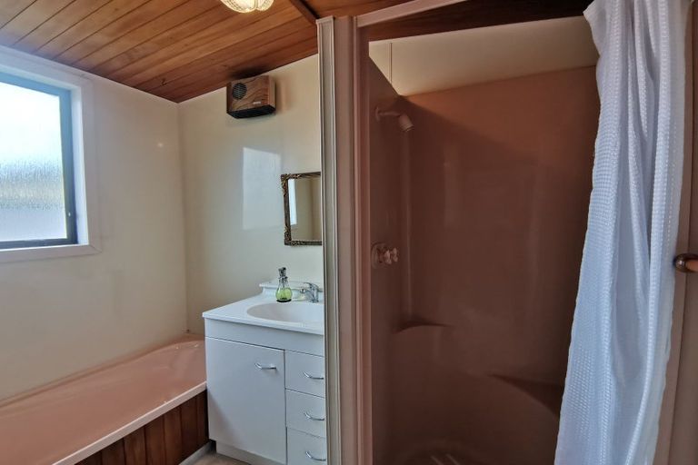 Photo of property in 124 Davie Street, Hokitika, 7810