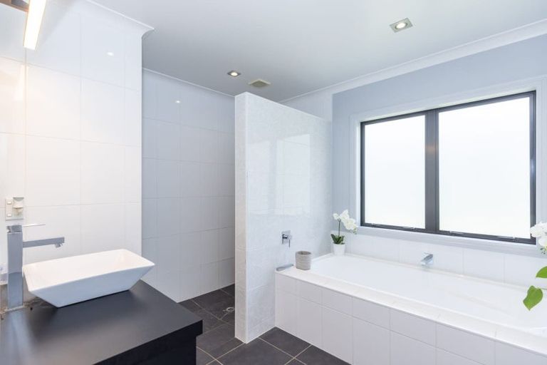 Photo of property in 15 Naomi Place, Cambridge, 3434