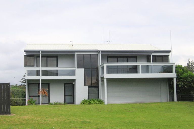 Photo of property in 22 Oceanbeach Road, Mount Maunganui, 3116
