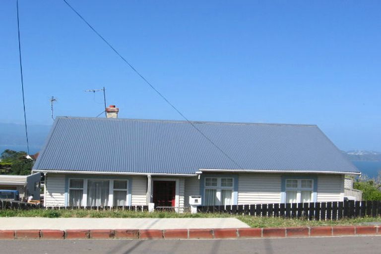 Photo of property in 24d Mandalay Terrace, Khandallah, Wellington, 6035