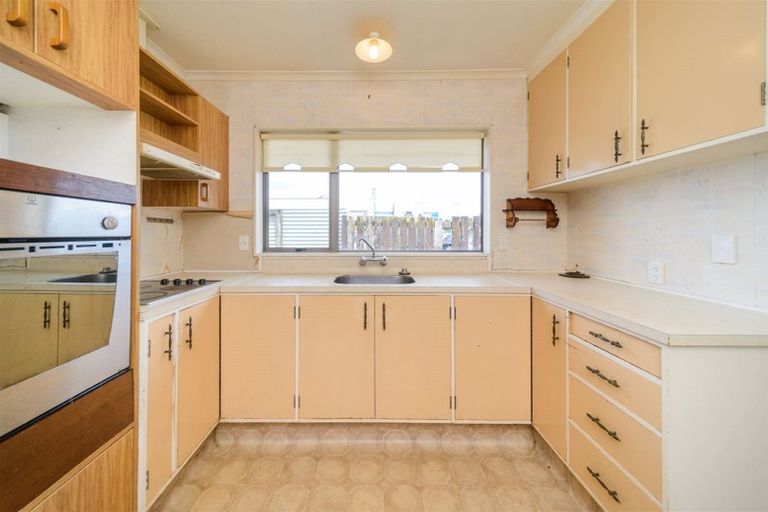 Photo of property in 1 Marece Court, Palmerston North, 4410