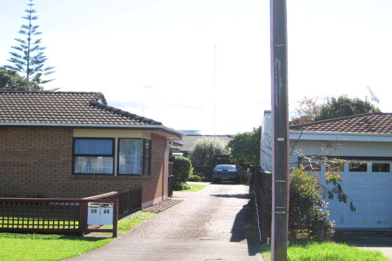 Photo of property in 7b Beach Road, Orewa, 0931