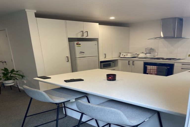 Photo of property in 57 Sunvue Road, Glen Eden, Auckland, 0602