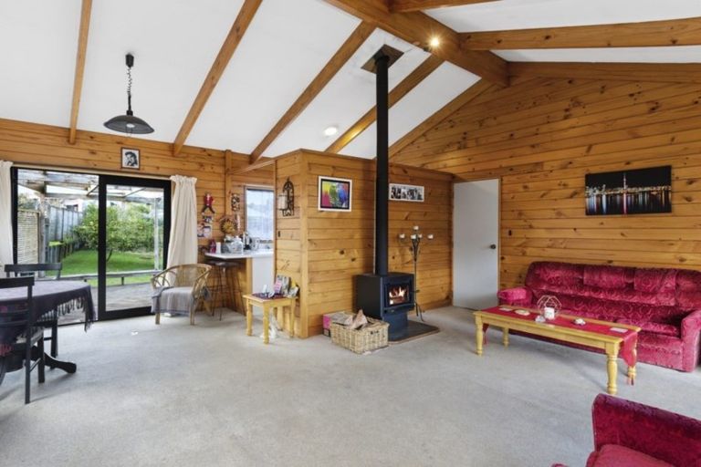 Photo of property in 15 Pelorus Street, Welcome Bay, Tauranga, 3112