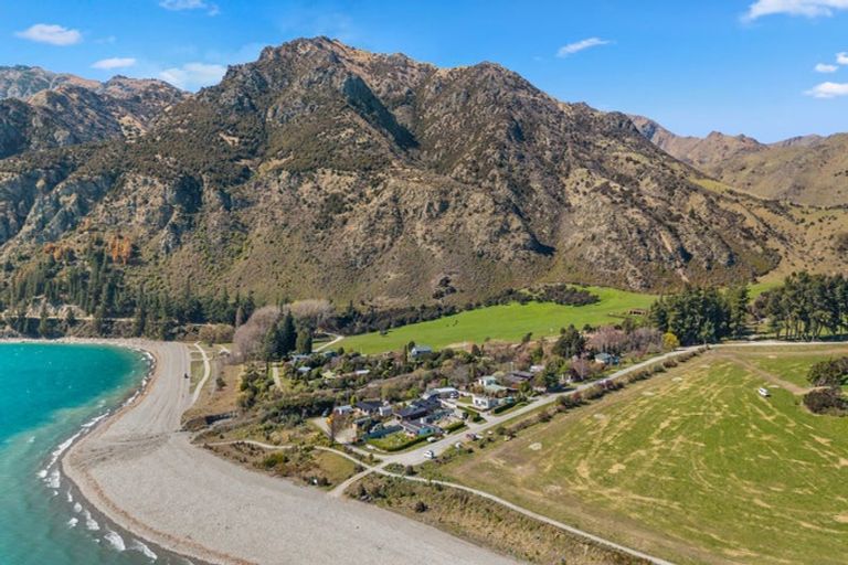 Photo of property in 10 Denniston Road, John Creek, Wanaka, 9382
