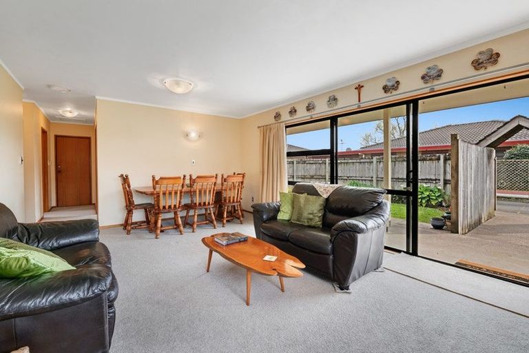 Photo of property in 5 Pengelly Place, Parakai, 0830