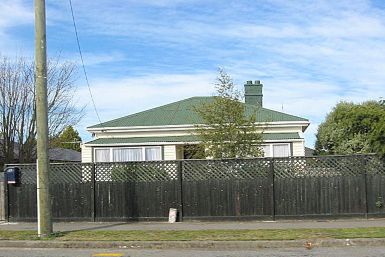 Photo of property in 3/107 Middlepark Road, Sockburn, Christchurch, 8042