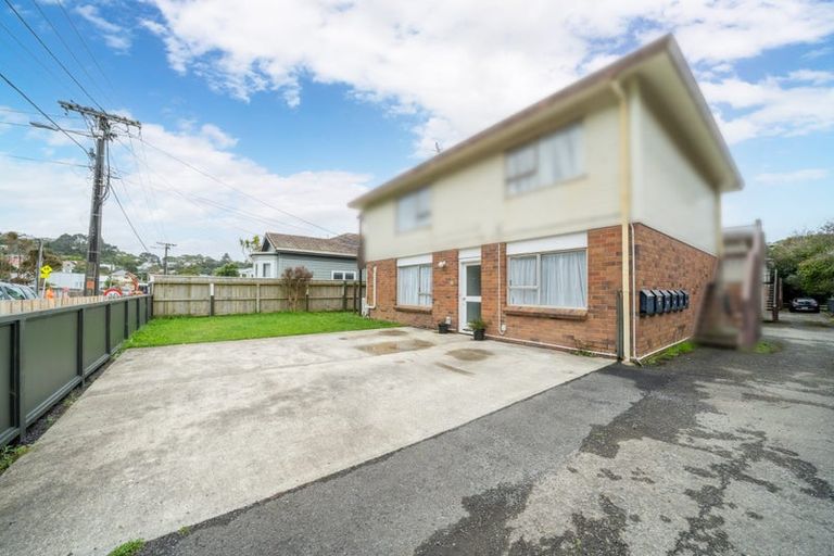 Photo of property in 1/35 Phillip Street, Johnsonville, Wellington, 6037