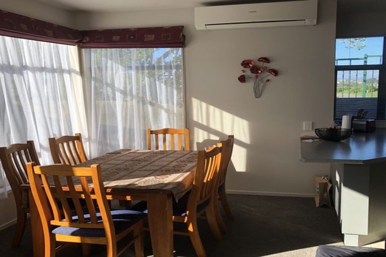 Photo of property in 7a Truscott Avenue, Johnsonville, Wellington, 6037
