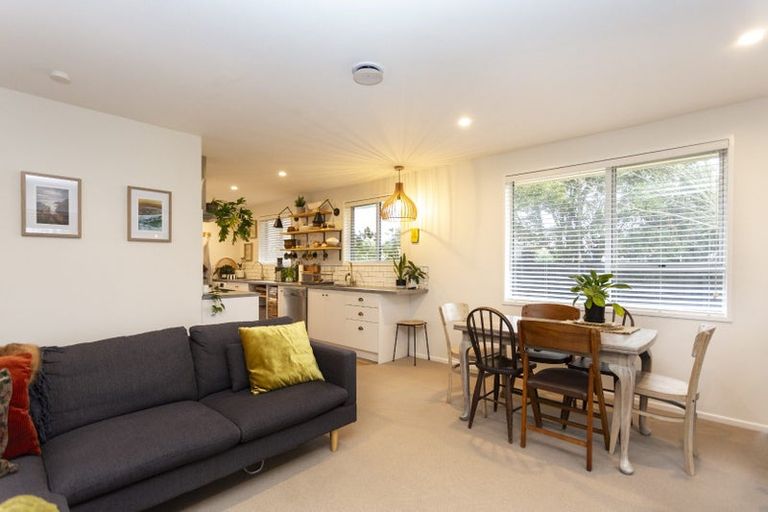 Photo of property in 2/177a Grimseys Road, Redwood, Christchurch, 8051