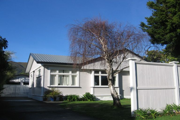 Photo of property in 72 Totara Crescent, Woburn, Lower Hutt, 5011