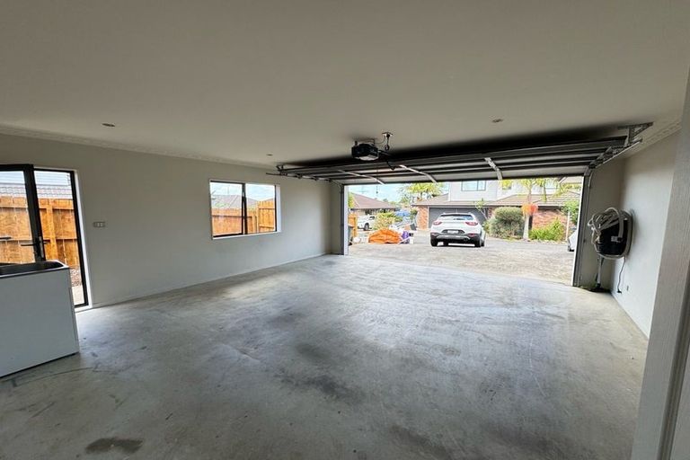 Photo of property in 14a Saralee Drive, Manurewa, Auckland, 2105