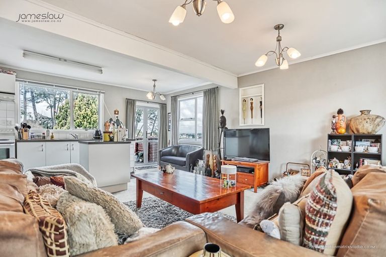 Photo of property in 1/25 Morton Avenue, Forrest Hill, Auckland, 0620