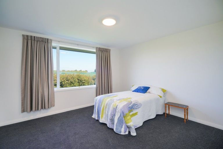 Photo of property in 37 Paremoremo Road, Lucas Heights, Auckland, 0632